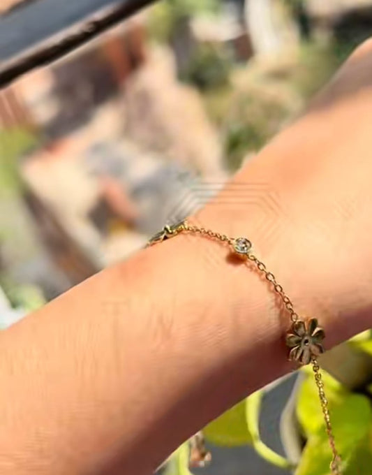 Stainless Steel Daisy Leaf Bracelet