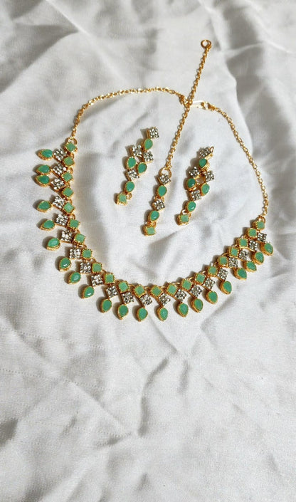 Light Weight Necklace Set Handmade