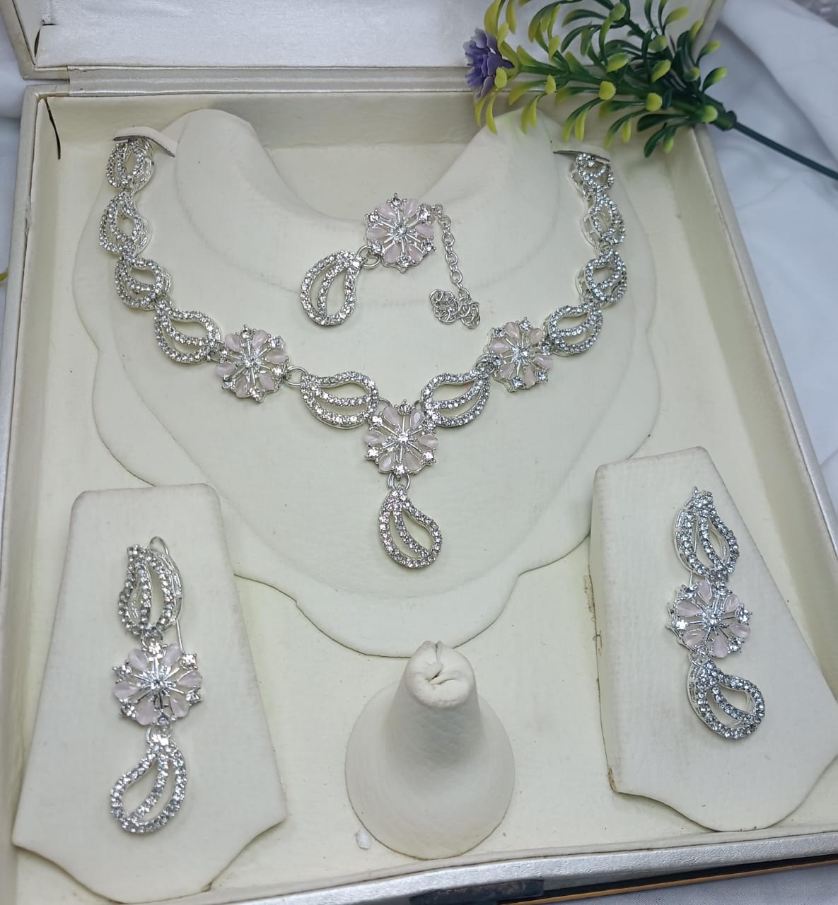 Necklace Set Zircon Work