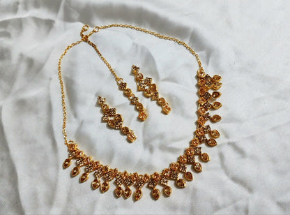 Light Weight Necklace Set Handmade