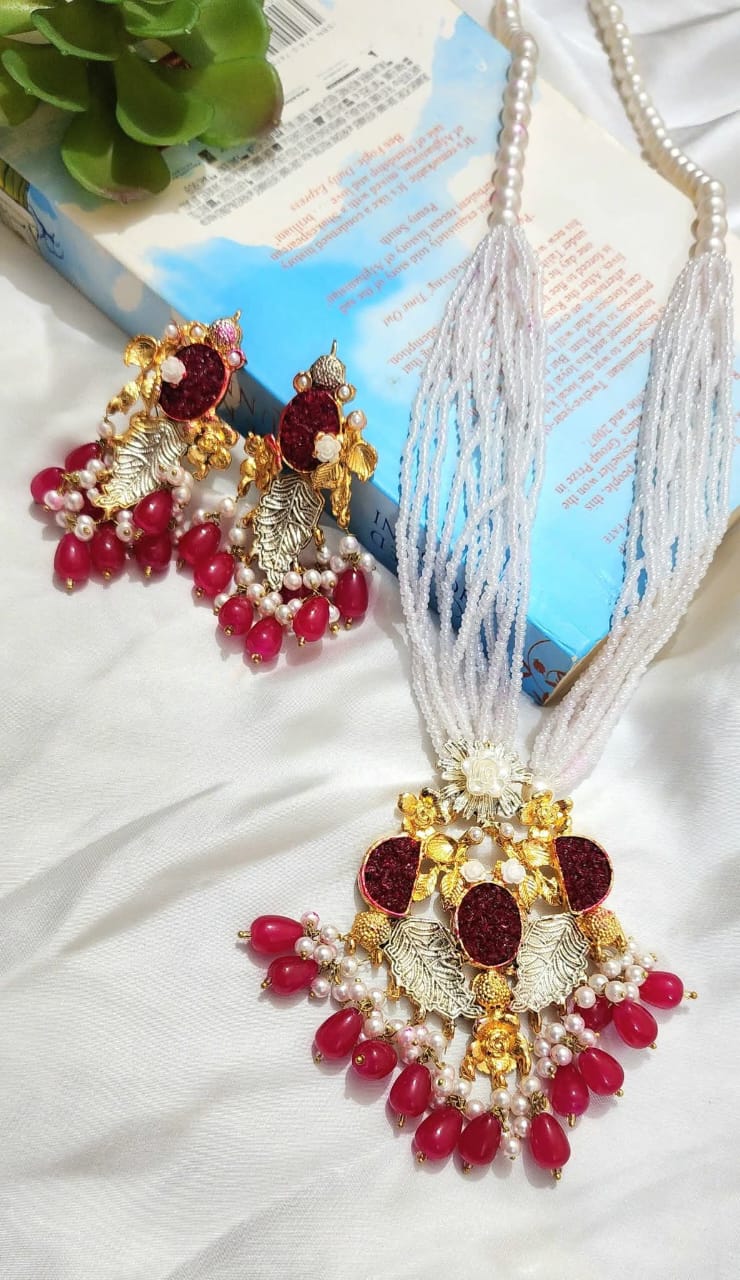 Crushed Stones Maala Set