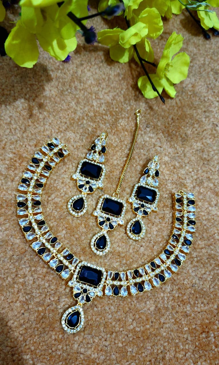 Zircon Work Necklace Set