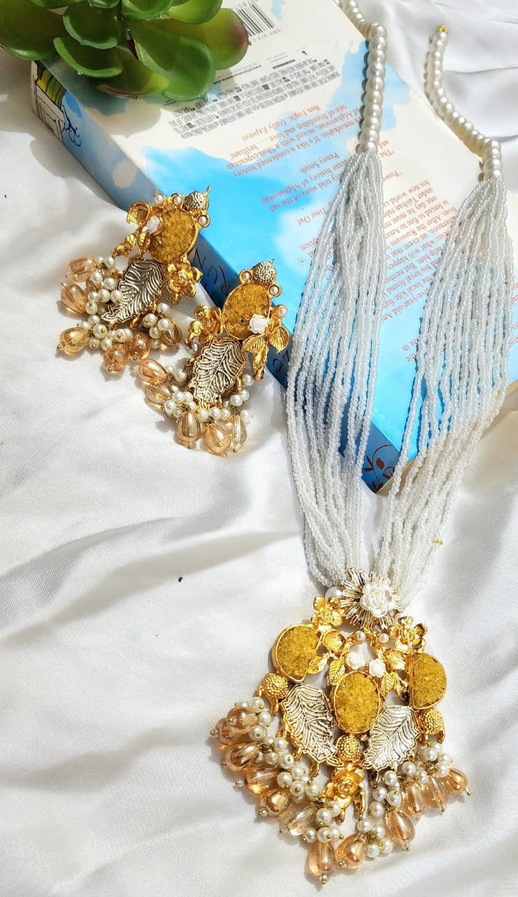 Crushed Stones Maala Set