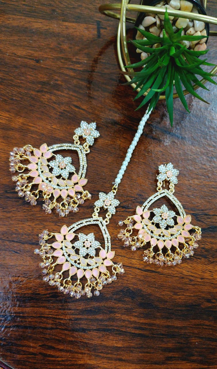 Beautiful Handmade Bindi Earrings Set